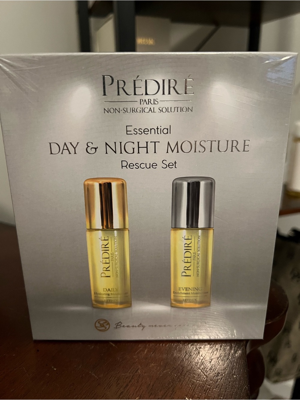 PRÉDIRÉ PARIS Essential Day & Night Moisture Rescue Set